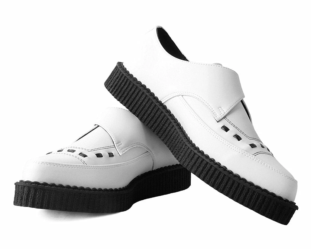 A3018 White TUKskin⢠Buckle Pointed Creeper