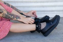 A8533 Women Black Leather Lace Up Pointed Creeper