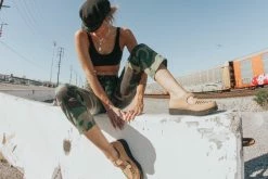 F9955 Women Tan Natural Brush-Off Viva II Sandal