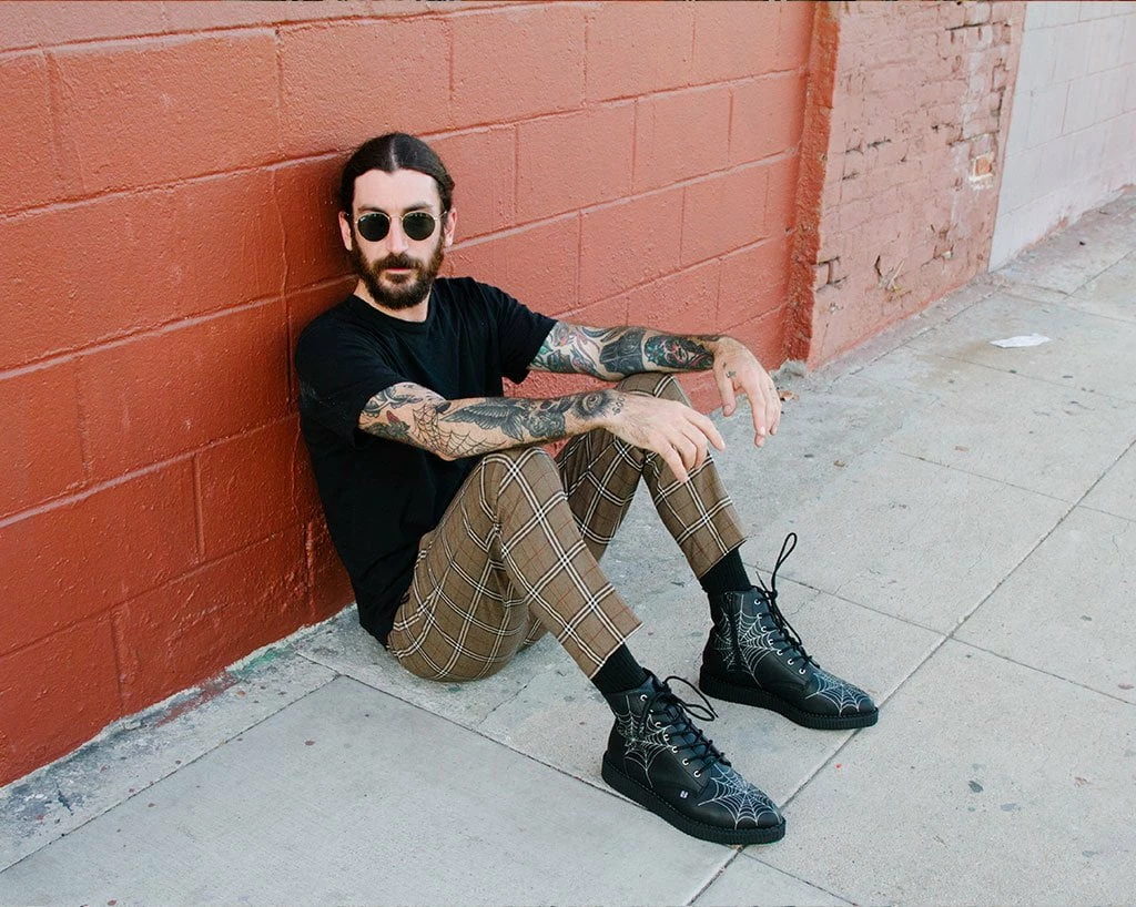 A9746 Black TUKskin™ 7-Eye Spiderweb Glow Boot