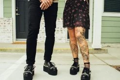 S9859 Black Brush Off Chained Stratocreeper