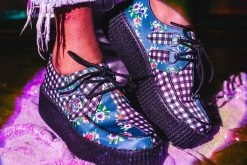 V3039 Floral Hodgepodge Viva Creeper