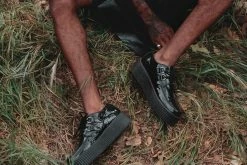 V9895 Black Crocodile Creeper Women