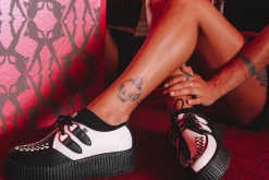 V9904 Black & White Split Personality Creeper Women